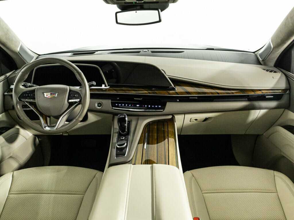 Cadillac Escalade с пробегом — 2021 год. Фото: #9