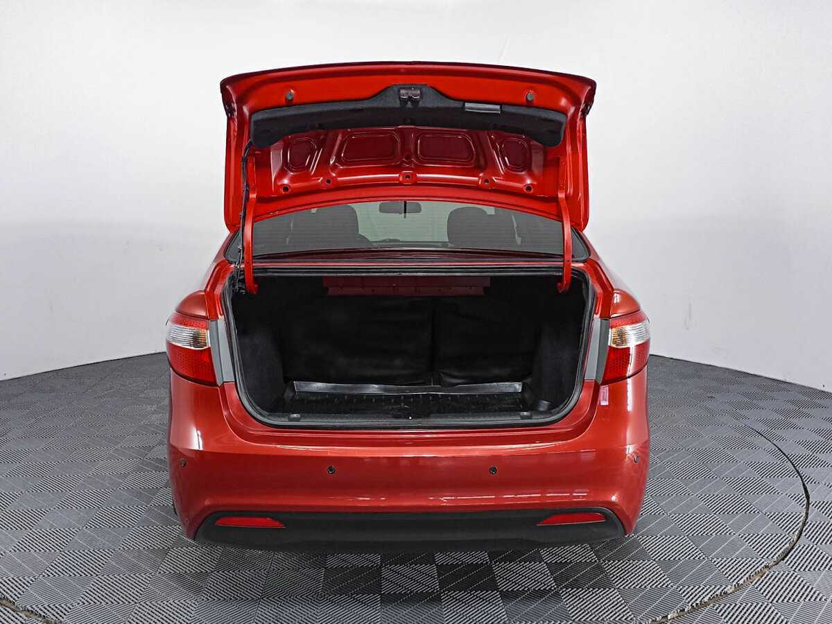 Kia Rio с пробегом — 2011 год. Фото: #9