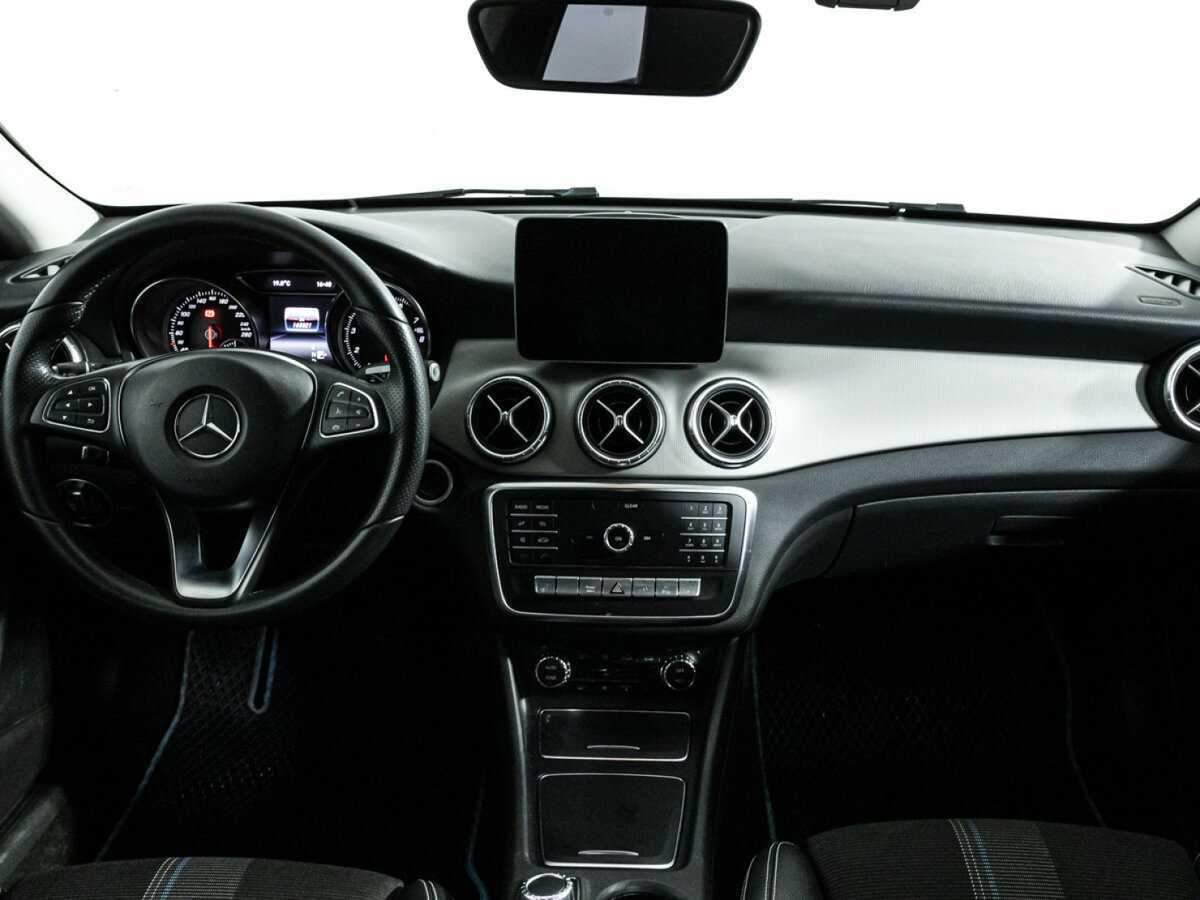 Mercedes-Benz CLA с пробегом — 2017 год. Фото: #12