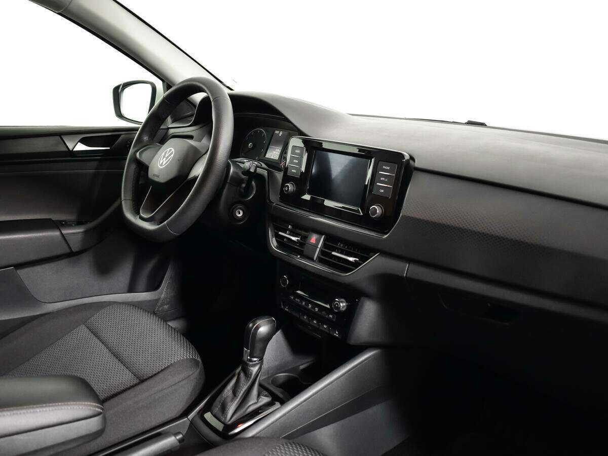 Volkswagen Polo с пробегом — 2021 год. Фото: #8