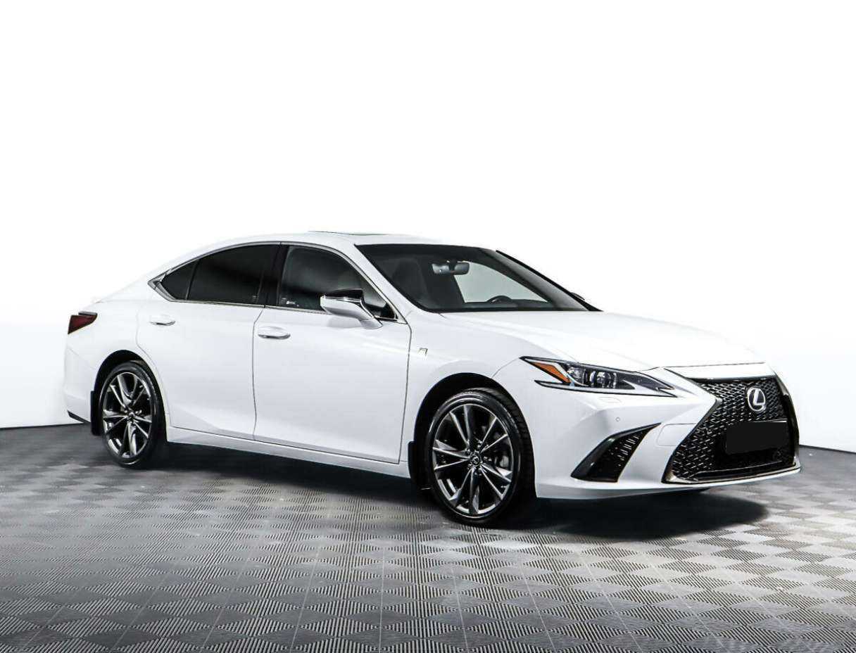 Lexus ES с пробегом — 2020 год. Фото: #2