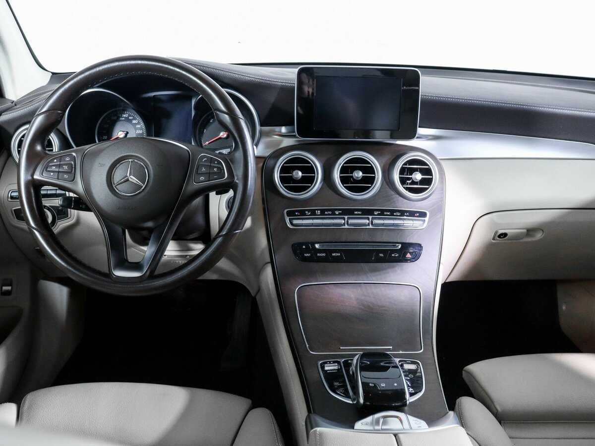 Mercedes-Benz GLC с пробегом — 2015 год. Фото: #8