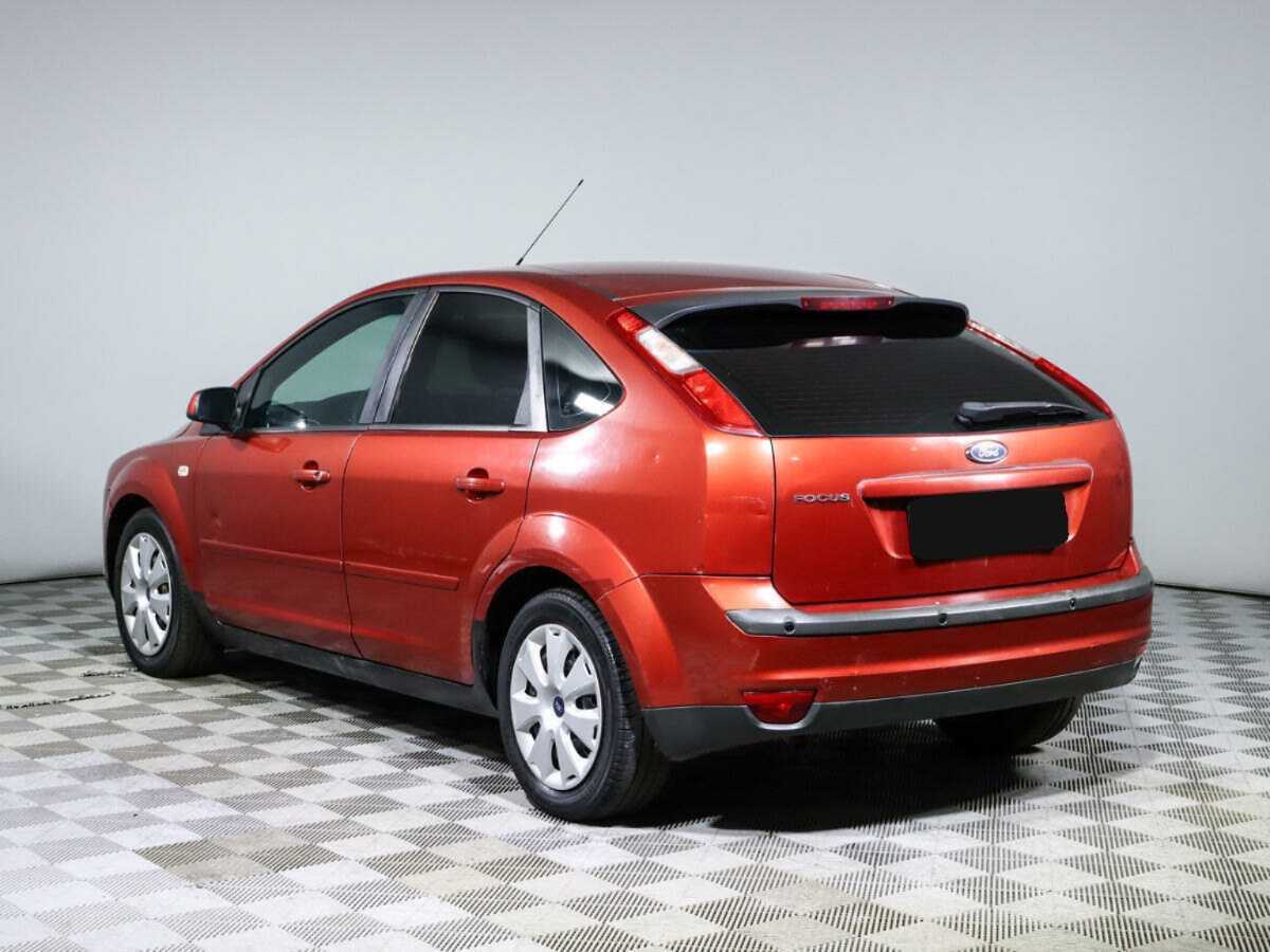 Ford Focus с пробегом — 2006 год. Фото: #6