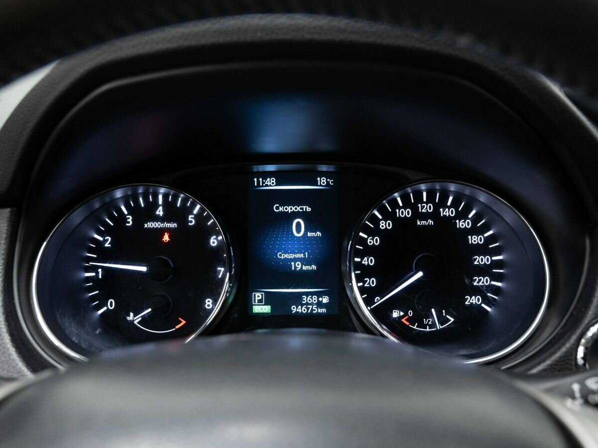 Nissan X-Trail с пробегом — 2016 год. Фото: #18