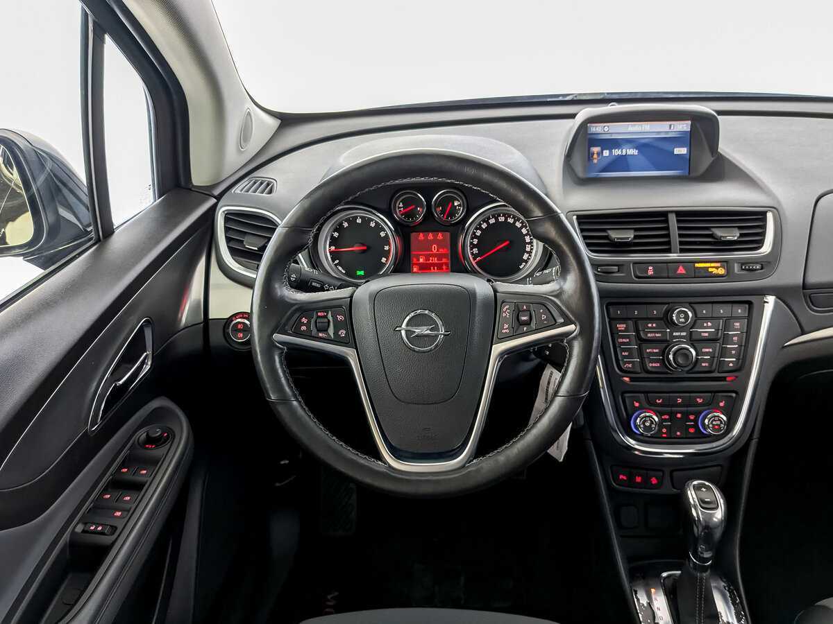 Opel Mokka с пробегом — 2013 год. Фото: #20