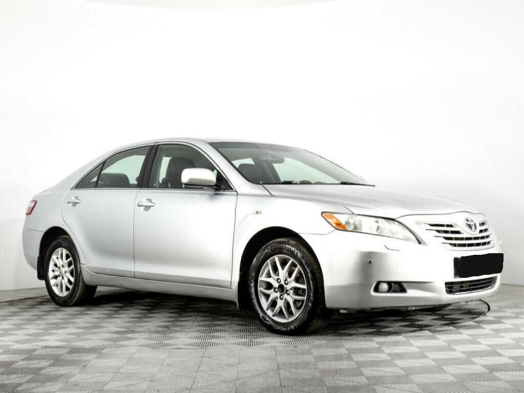 Toyota Camry с пробегом — 2007 год. Фото: #2