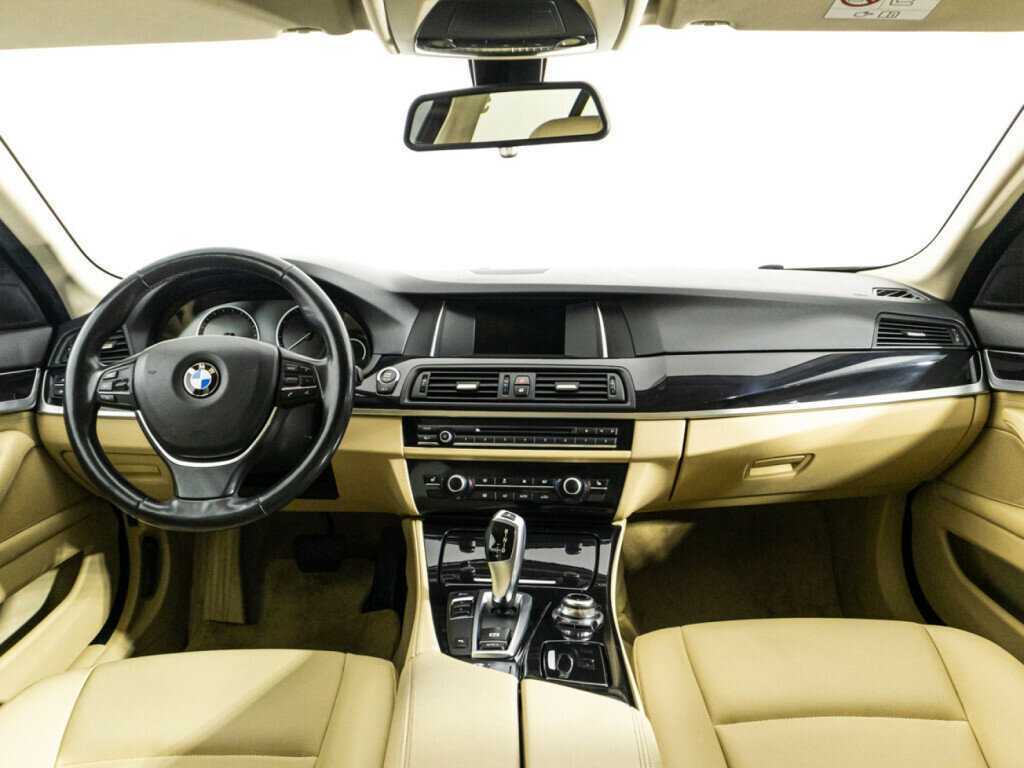BMW 5 серии с пробегом — 2014 год. Фото: #12