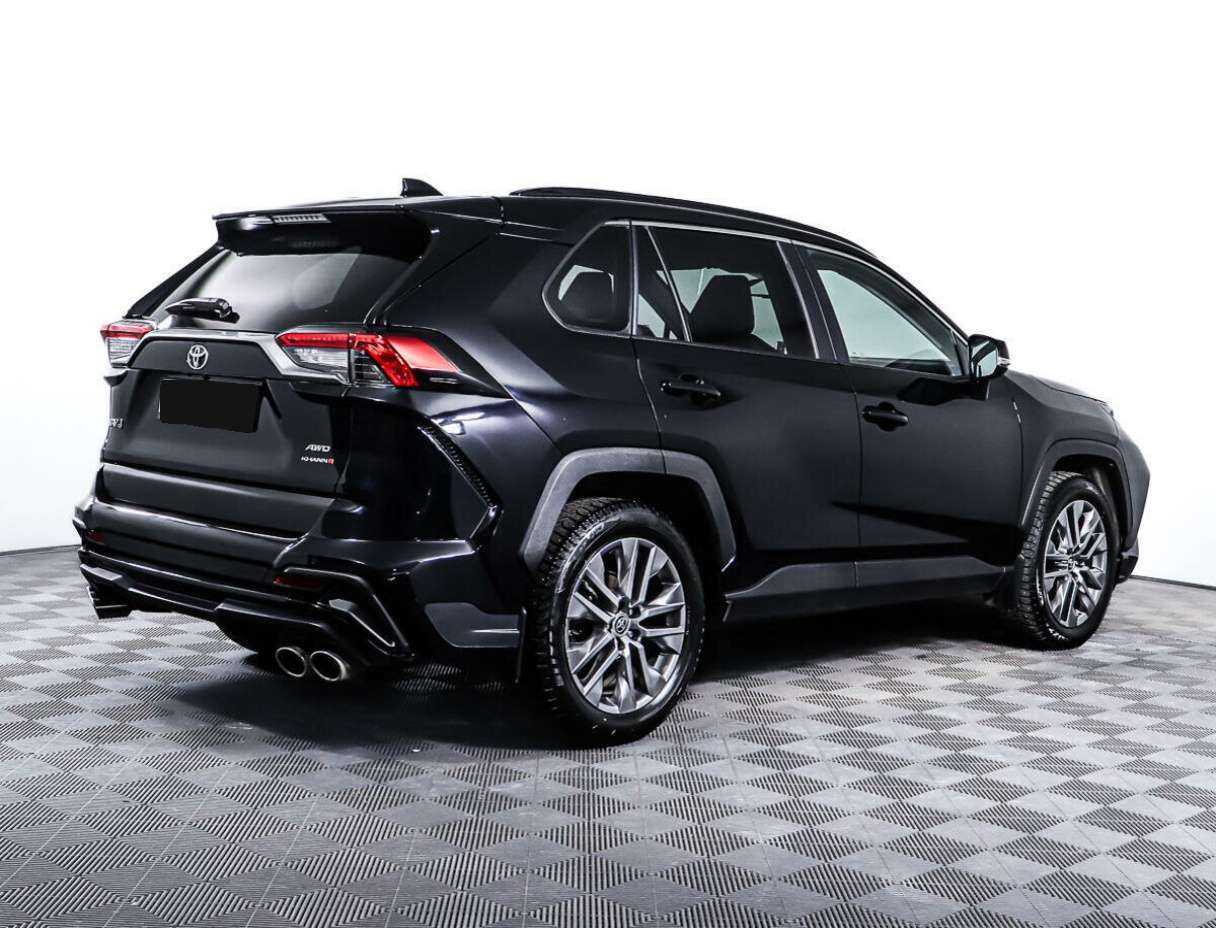 Toyota RAV4 с пробегом — 2021 год. Фото: #4
