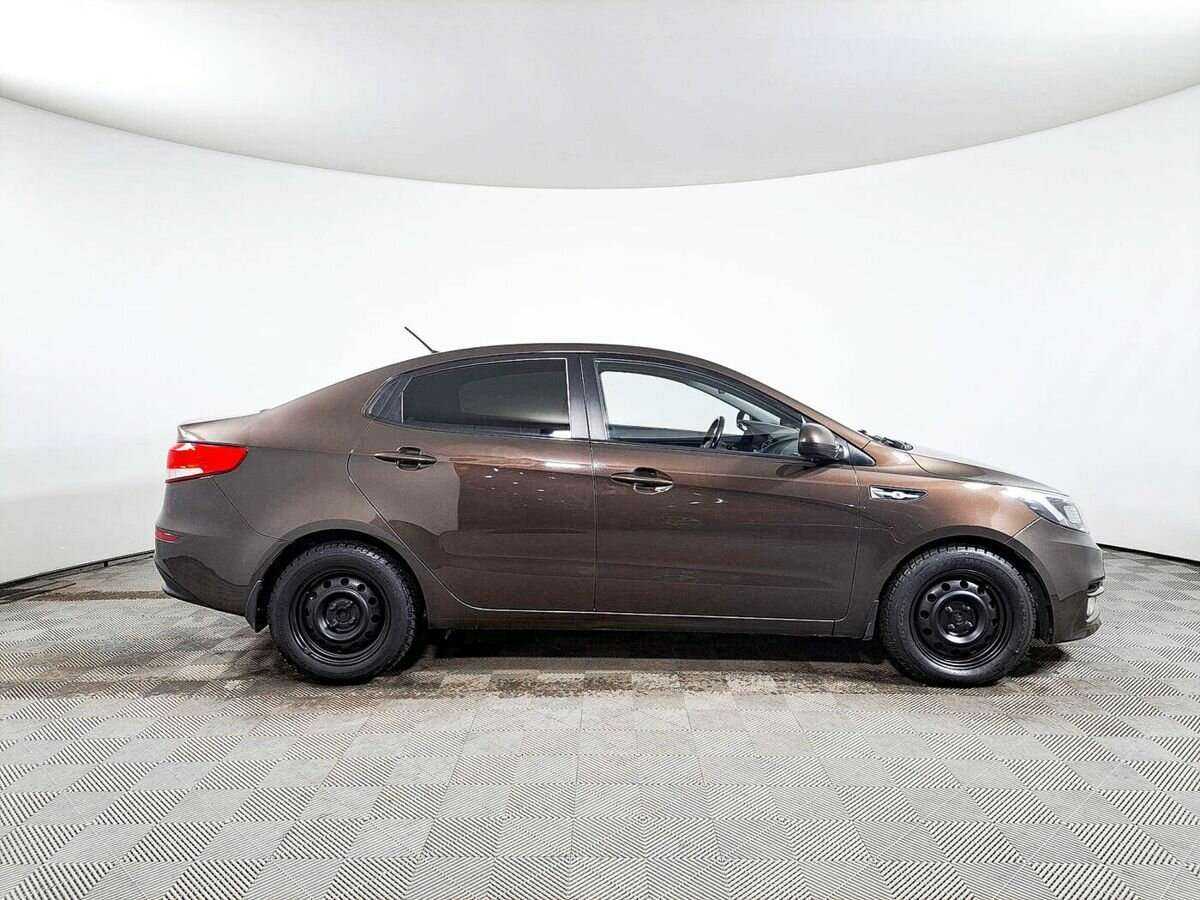 Kia Rio с пробегом — 2015 год. Фото: #3