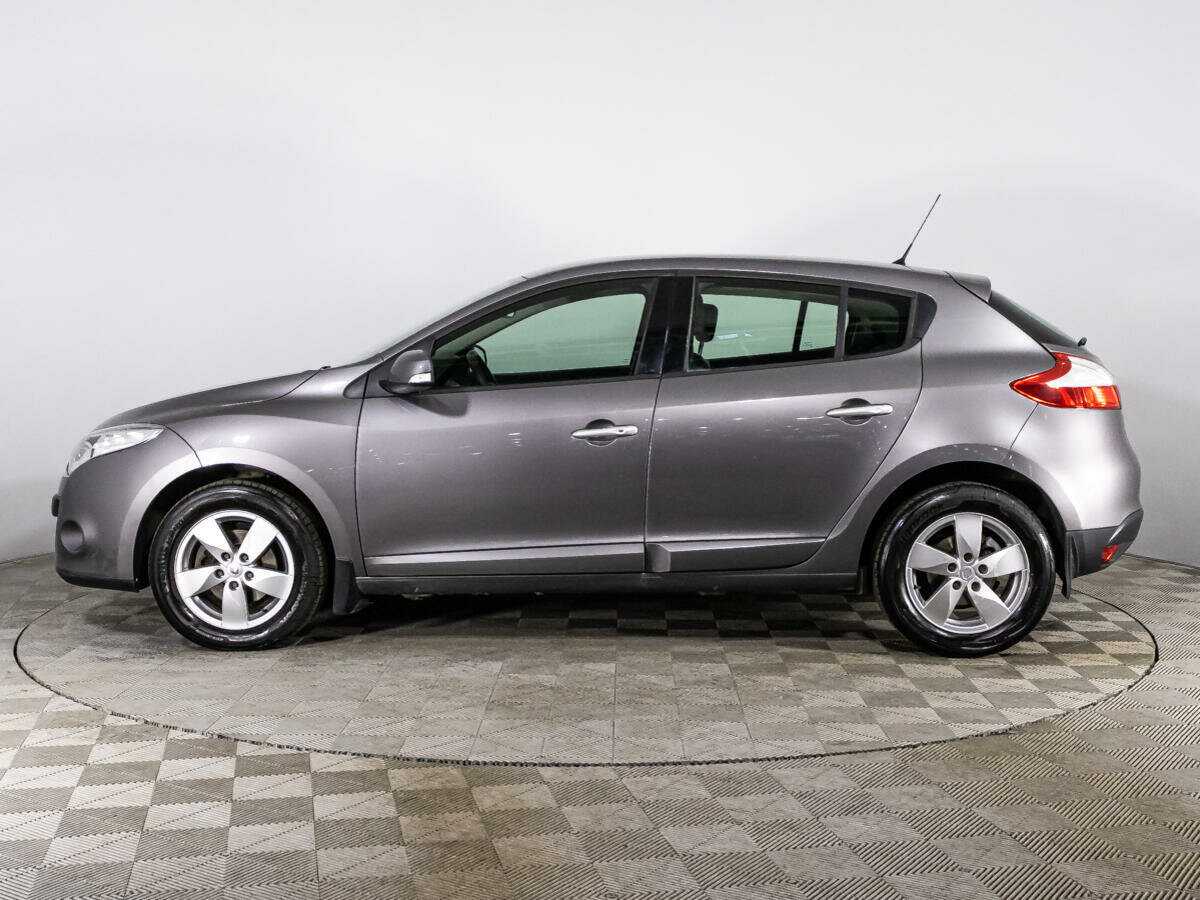 Renault Megane с пробегом — 2011 год. Фото: #7