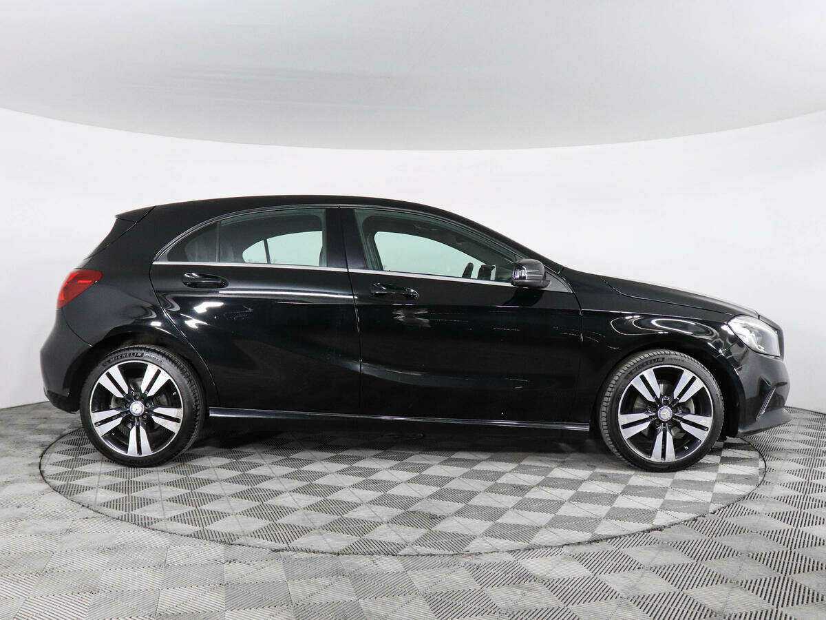 Mercedes-Benz A-Класс с пробегом — 2016 год. Фото: #3