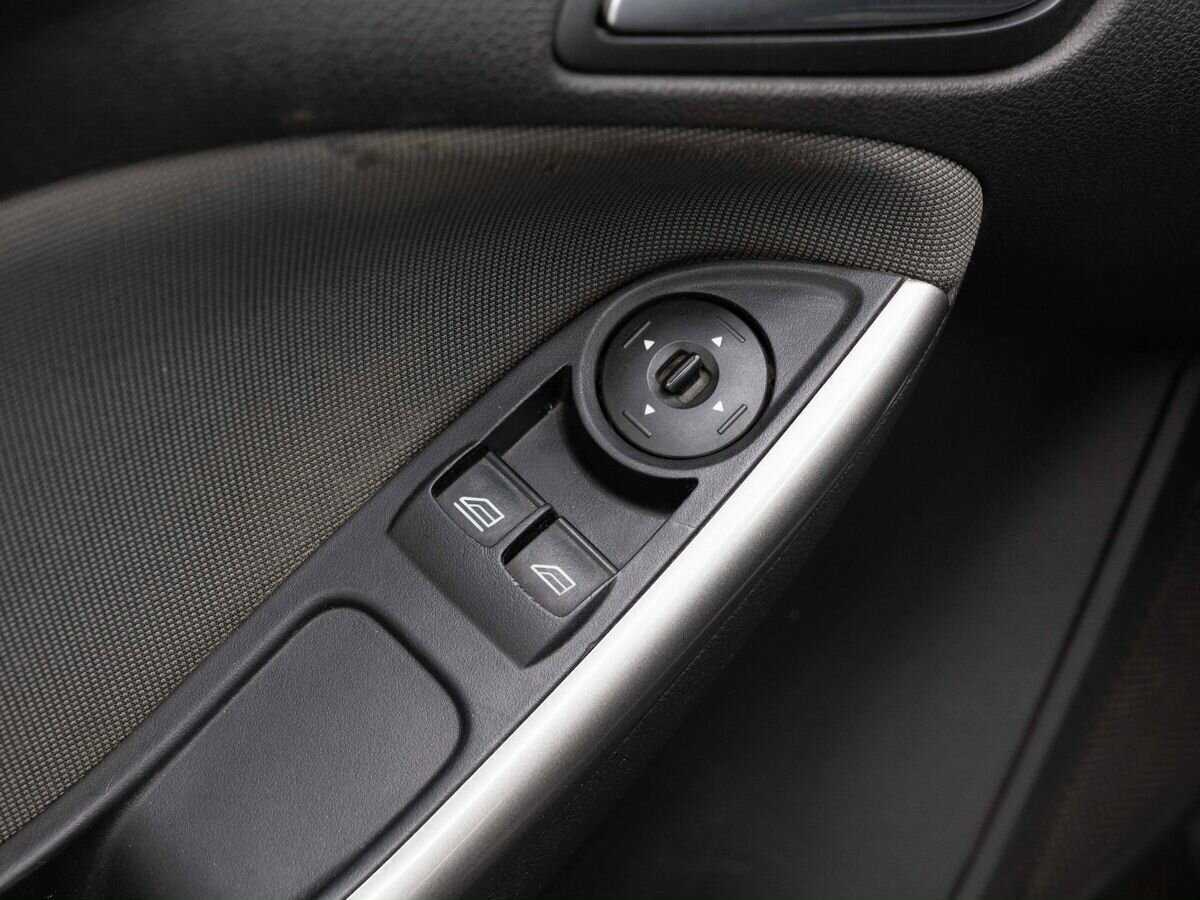 Ford Focus с пробегом — 2011 год. Фото: #19