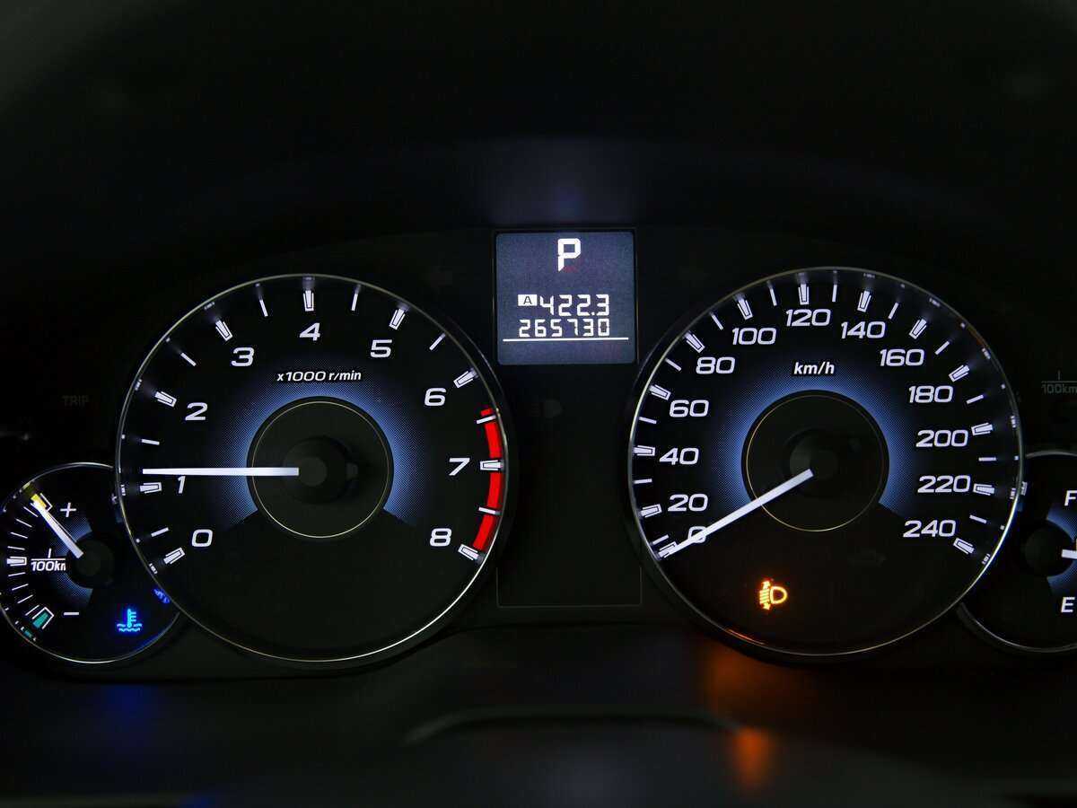 Subaru Outback с пробегом — 2011 год. Фото: #9