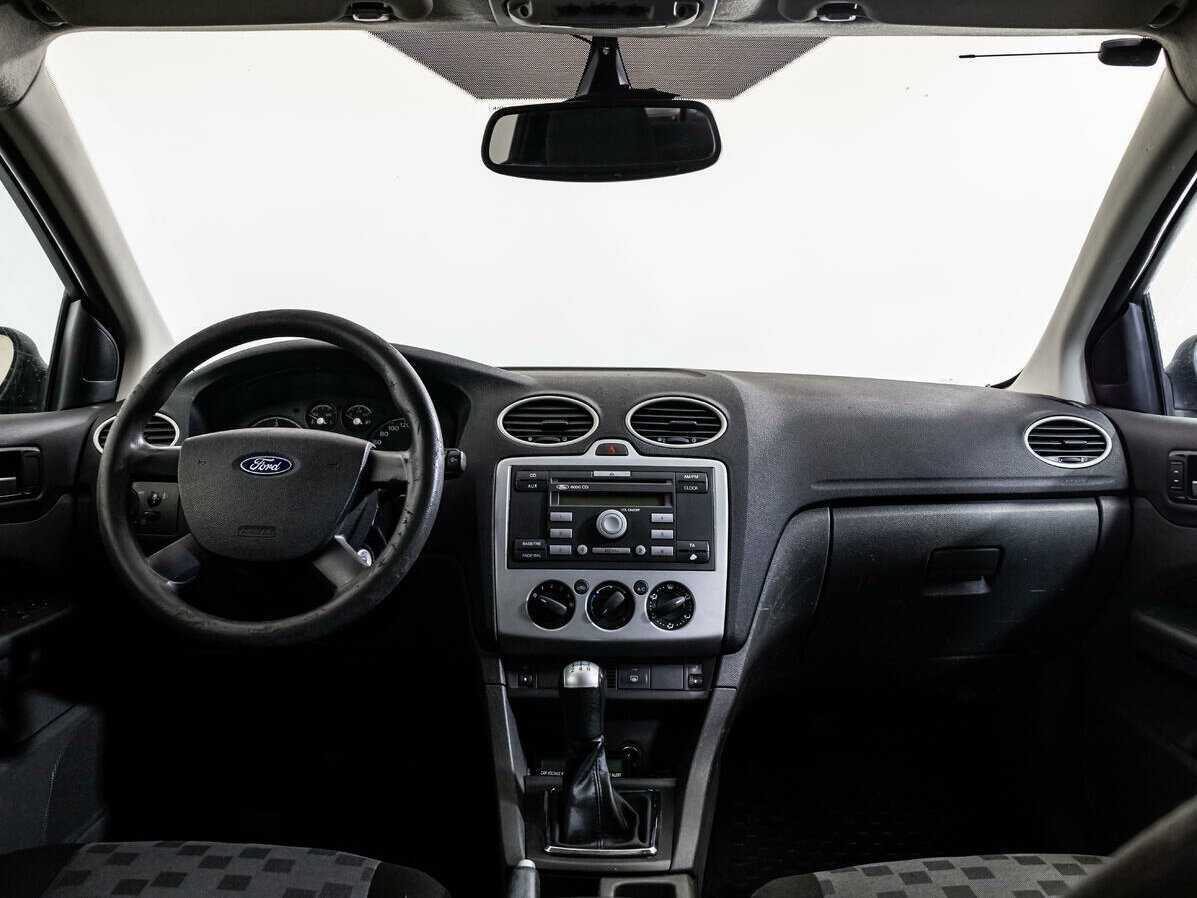 Ford Focus с пробегом — 2005 год. Фото: #7