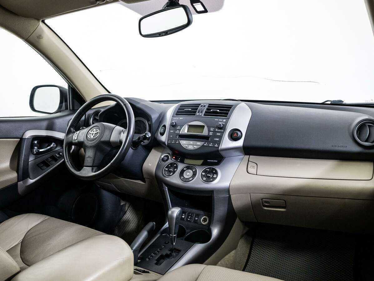 Toyota RAV4 с пробегом — 2007 год. Фото: #8