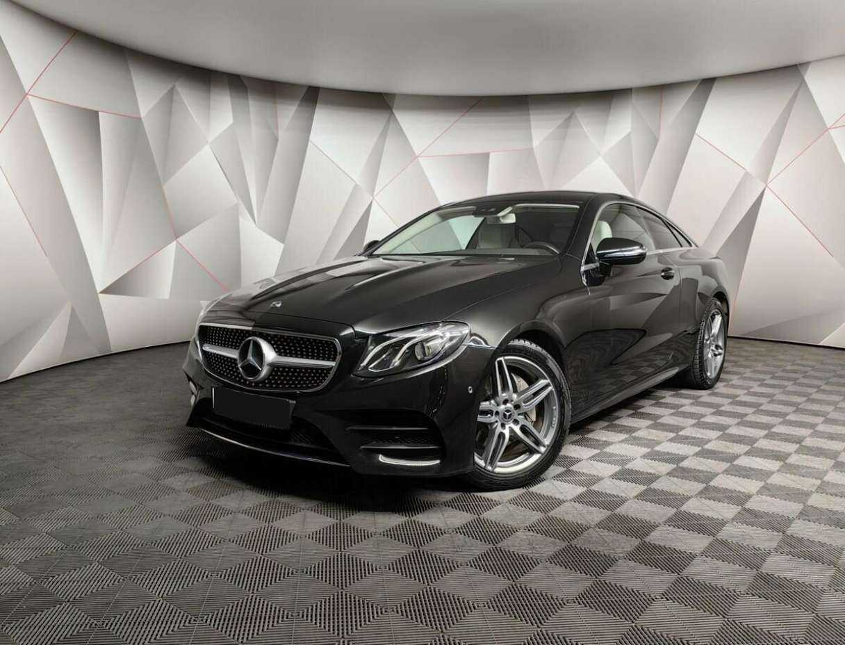 Mercedes-Benz E-Класс с пробегом — 2018 год. Фото: #0