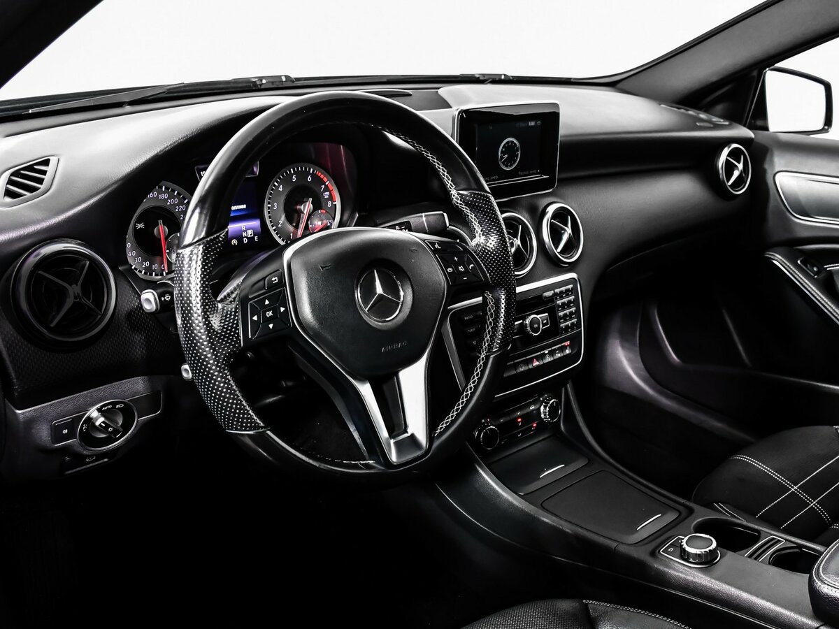 Mercedes-Benz A-Класс с пробегом — 2014 год. Фото: #11