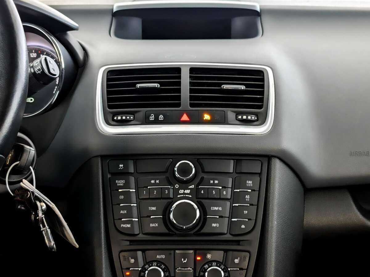 Opel Meriva с пробегом — 2011 год. Фото: #12