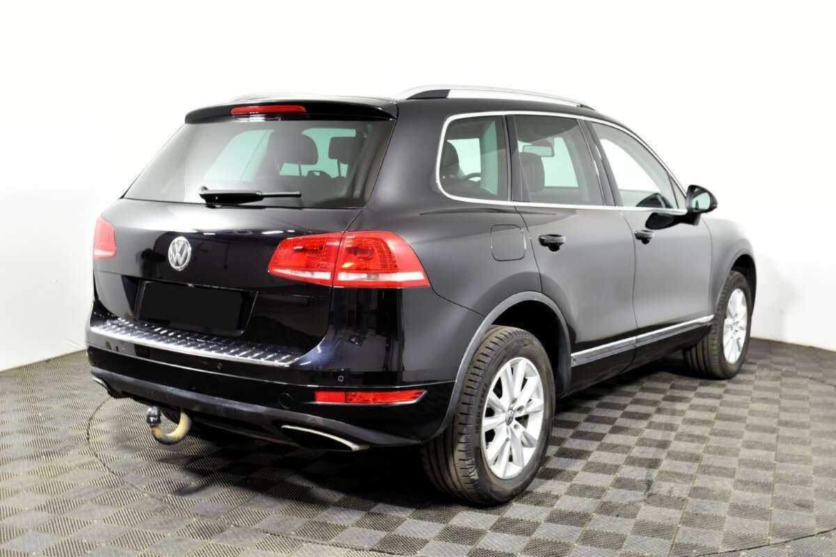 Volkswagen Touareg с пробегом — 2012 год. Фото: #3