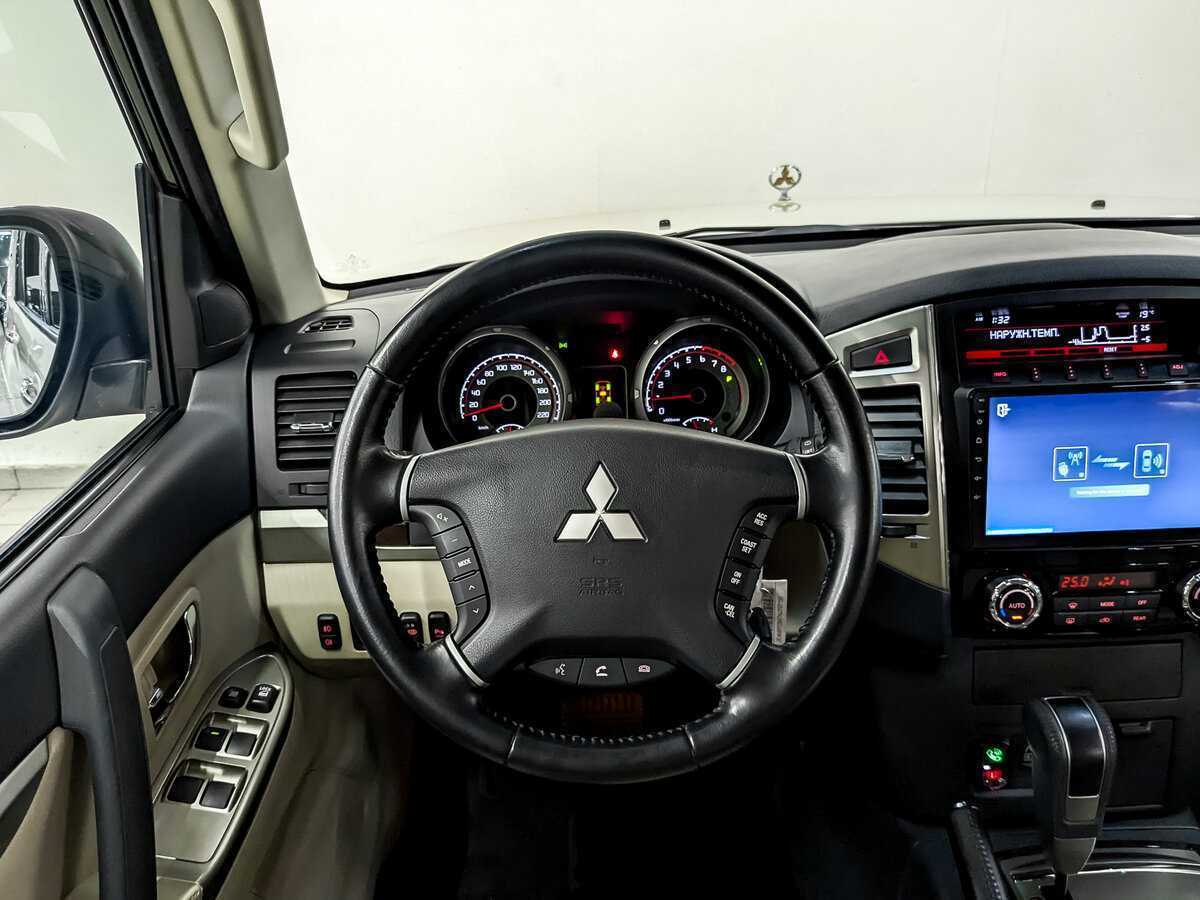 Mitsubishi Pajero с пробегом — 2021 год. Фото: #19