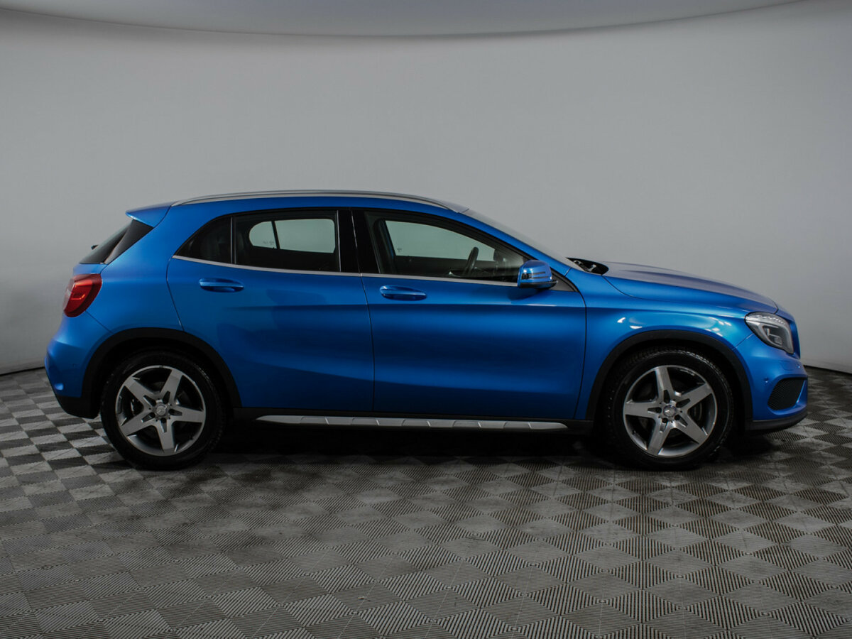 Mercedes-Benz GLA с пробегом — 2015 год. Фото: #3