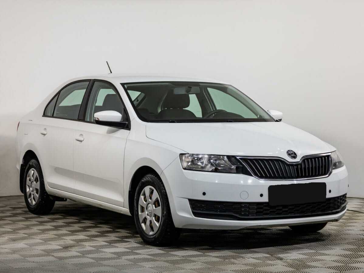 Skoda Rapid с пробегом — 2017 год. Фото: #1