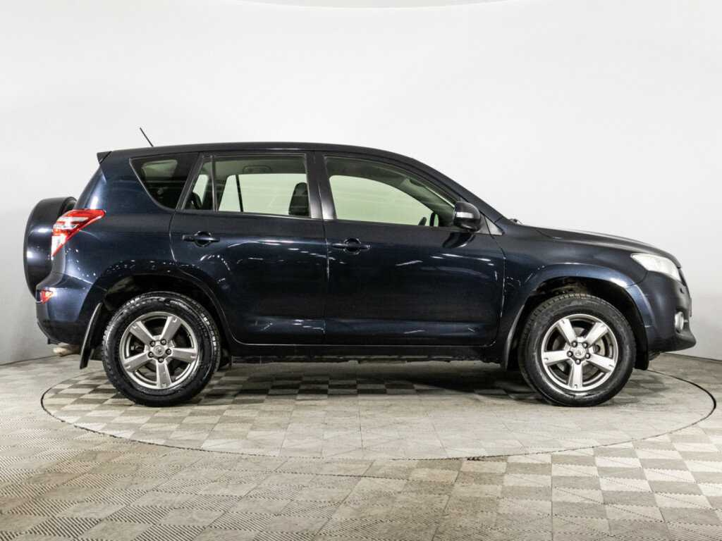 Toyota RAV4 с пробегом — 2012 год. Фото: #3