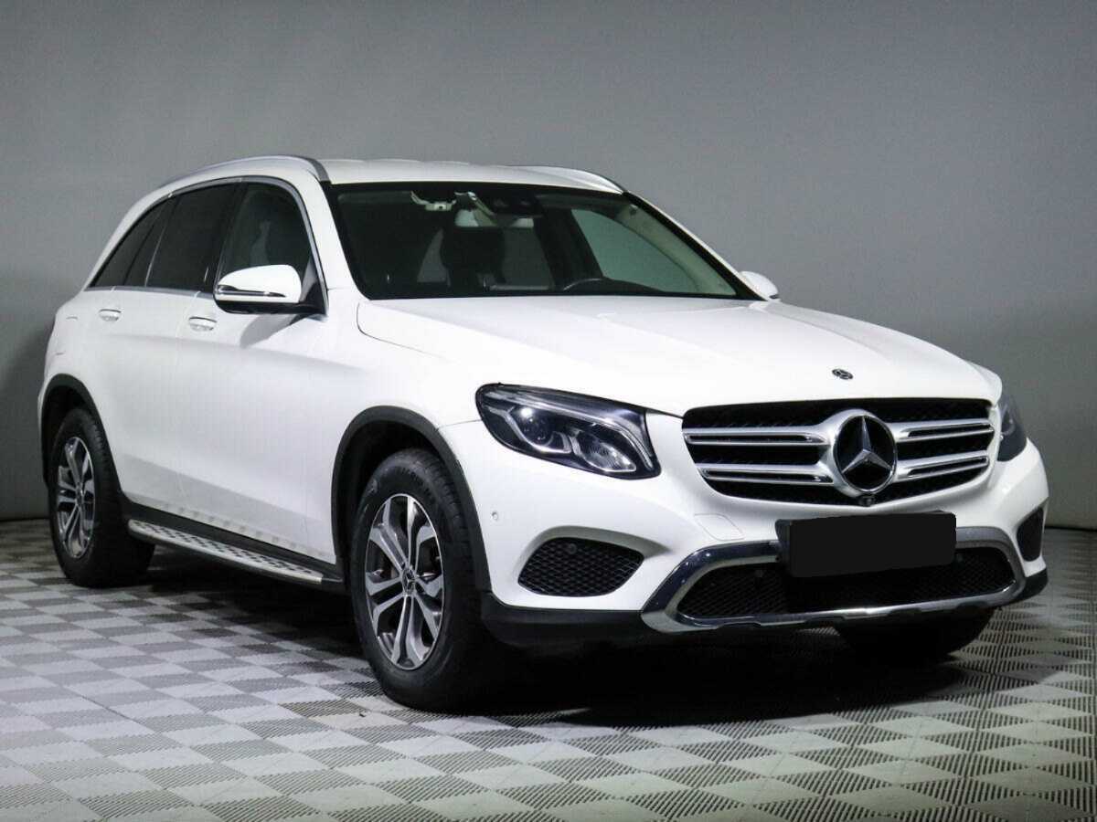 Mercedes-Benz GLC с пробегом — 2017 год. Фото: #2