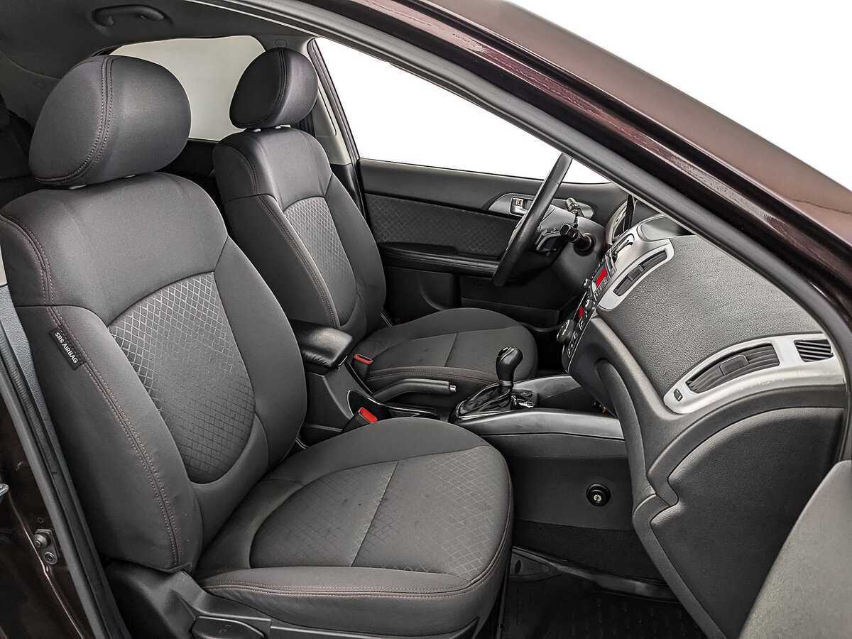 Kia Cerato с пробегом — 2011 год. Фото: #22