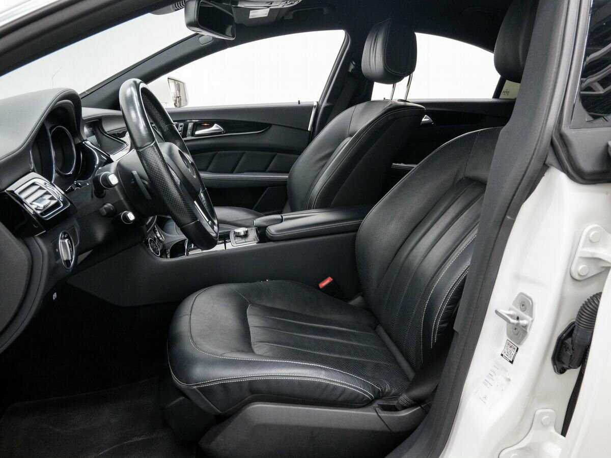 Mercedes-Benz CLS с пробегом — 2014 год. Фото: #13