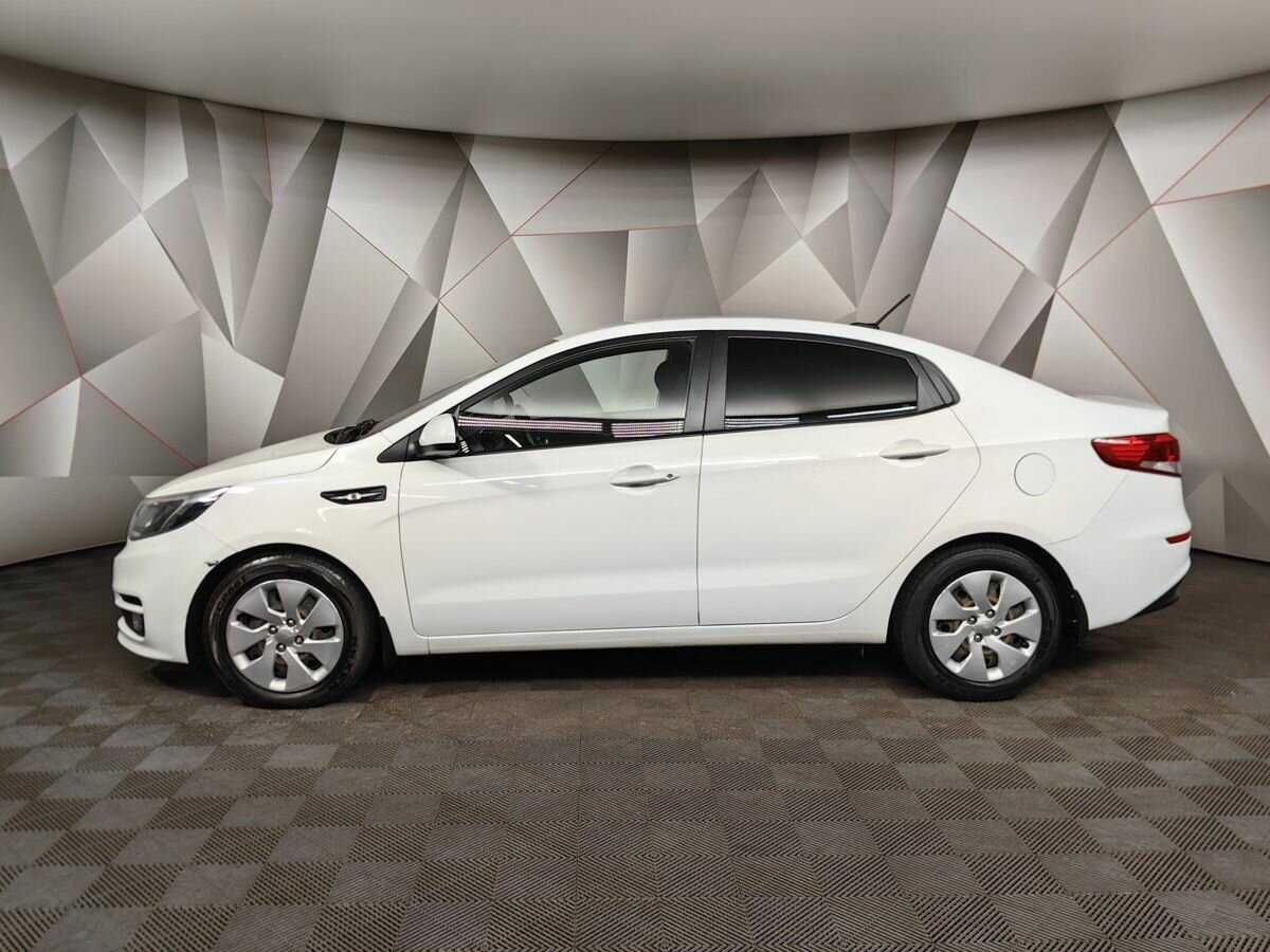 Kia Rio с пробегом — 2017 год. Фото: #4