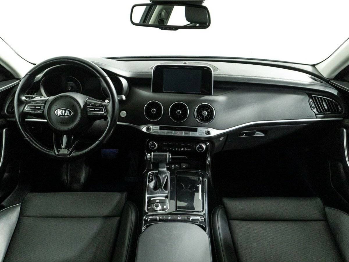 Kia Stinger с пробегом — 2019 год. Фото: #12