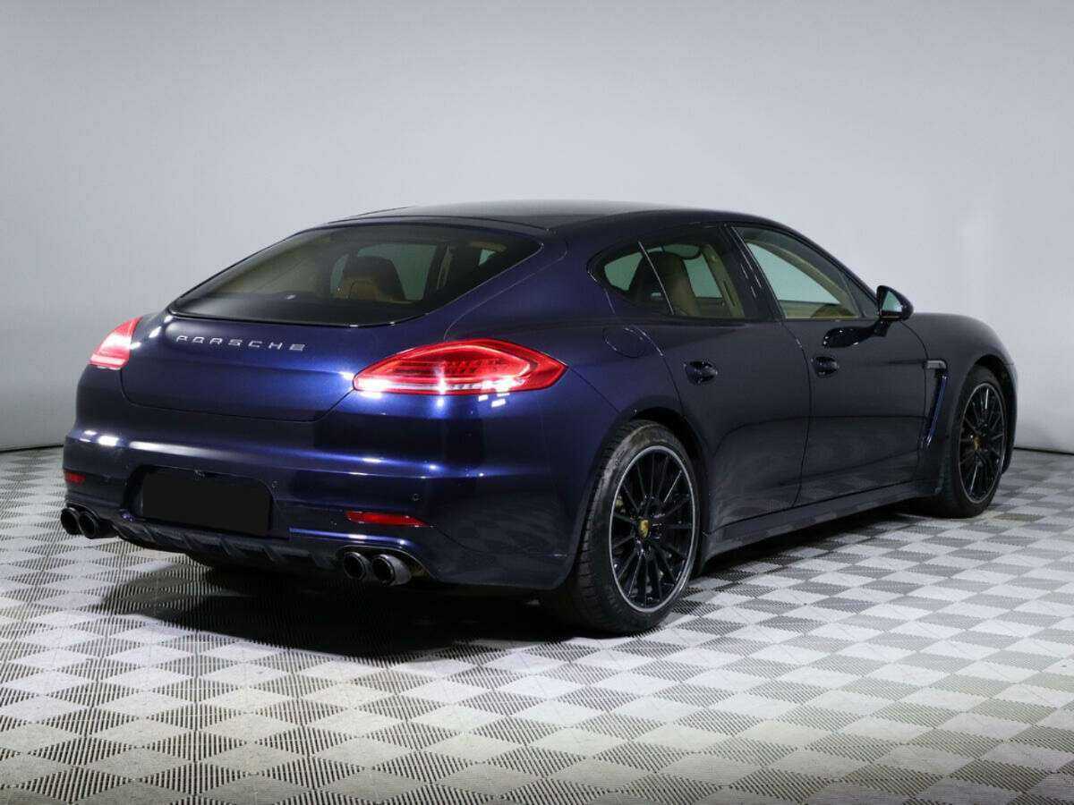 Porsche Panamera с пробегом — 2015 год. Фото: #3