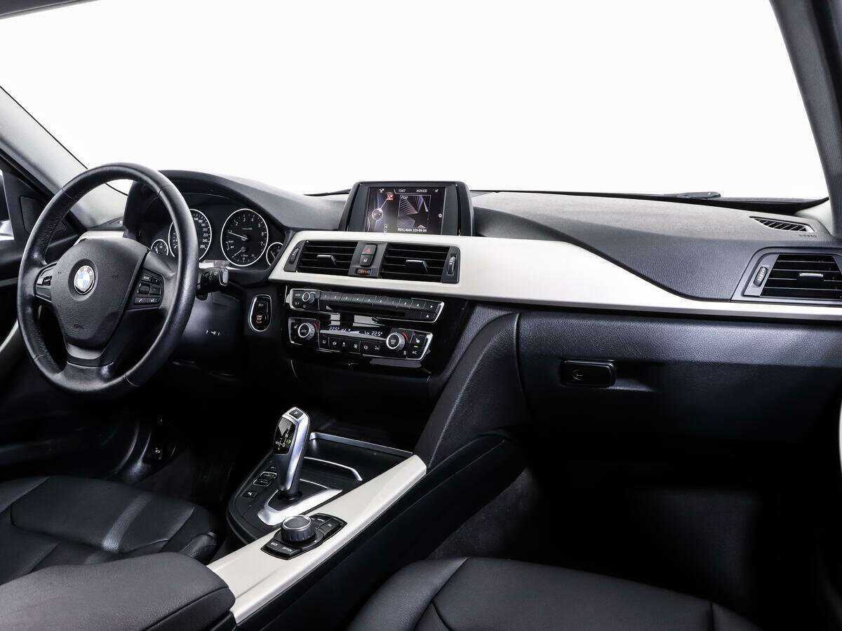 BMW 3 серии с пробегом — 2015 год. Фото: #8