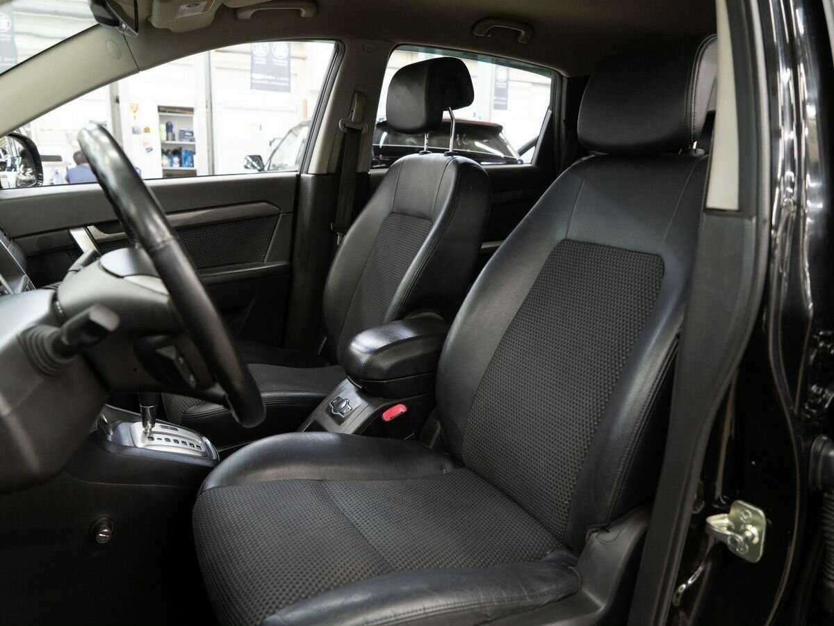 Chevrolet Captiva с пробегом — 2008 год. Фото: #5