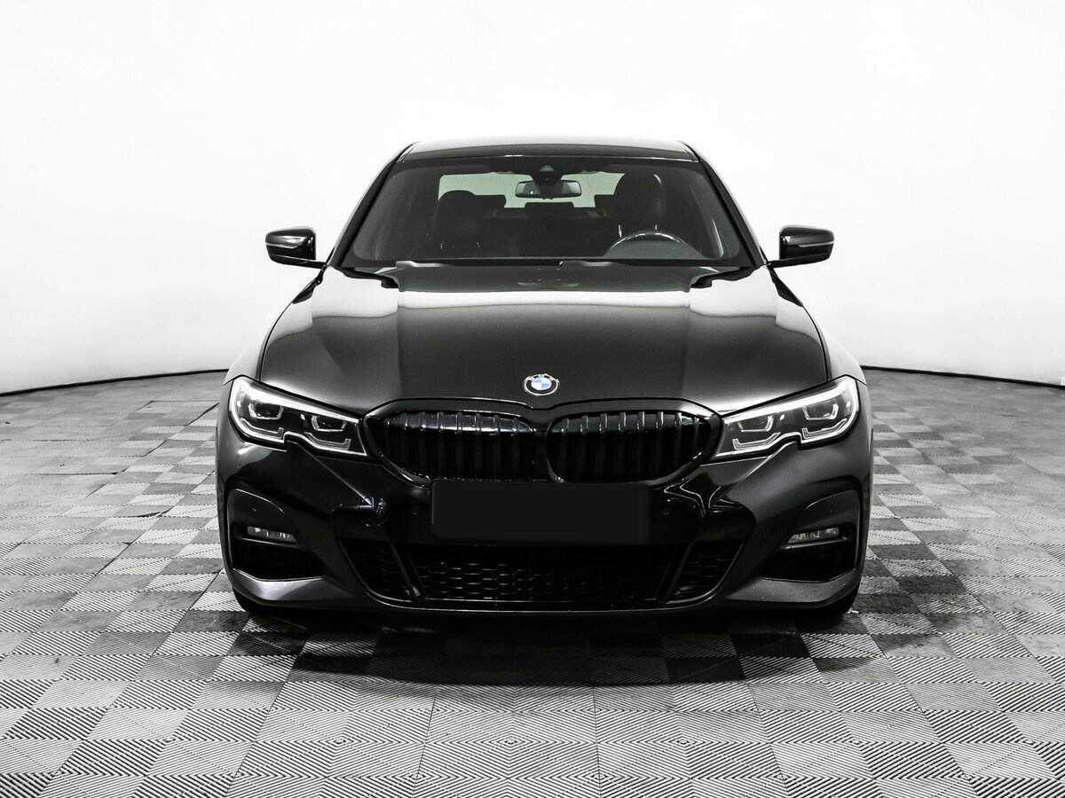 BMW 3 серии с пробегом — 2019 год. Фото: #1