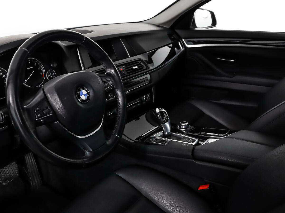 BMW 5 серии с пробегом — 2015 год. Фото: #6