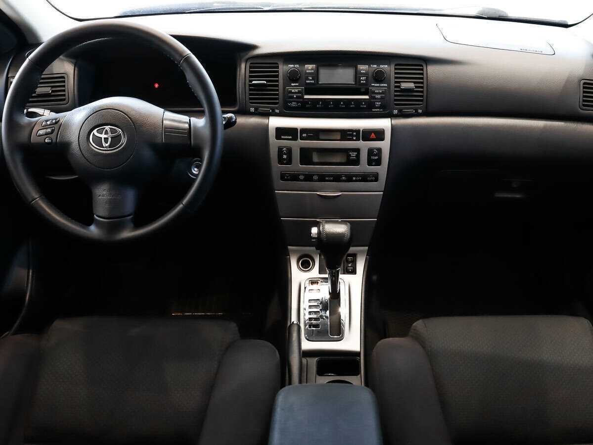 Toyota Corolla с пробегом — 2006 год. Фото: #10