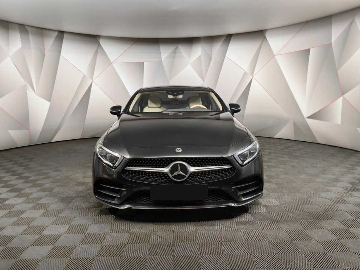 Mercedes-Benz CLS с пробегом — 2018 год. Фото: #6