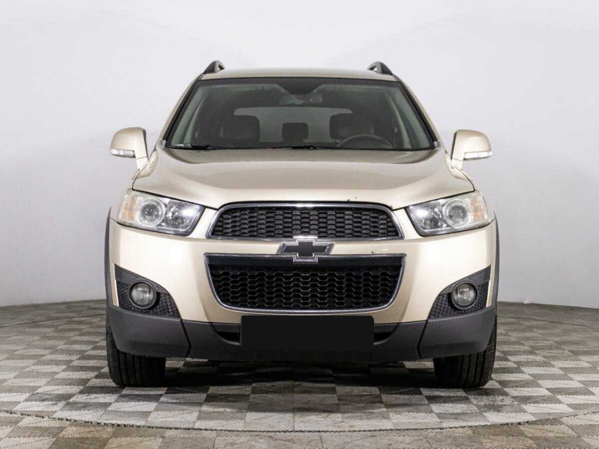 Chevrolet Captiva с пробегом — 2012 год. Фото: #1