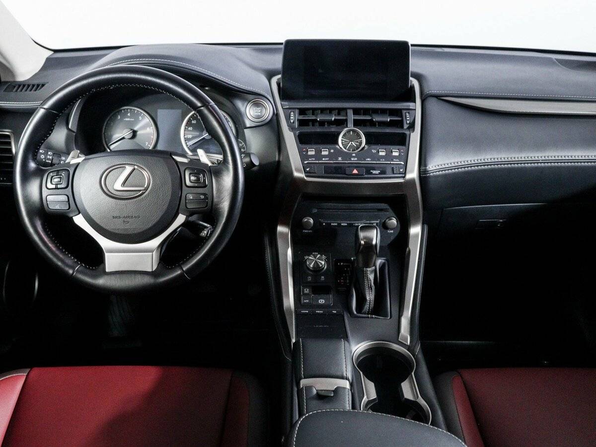 Lexus NX с пробегом — 2018 год. Фото: #8