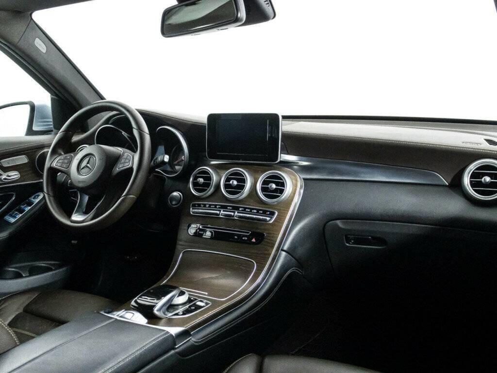 Mercedes-Benz GLC с пробегом — 2015 год. Фото: #8