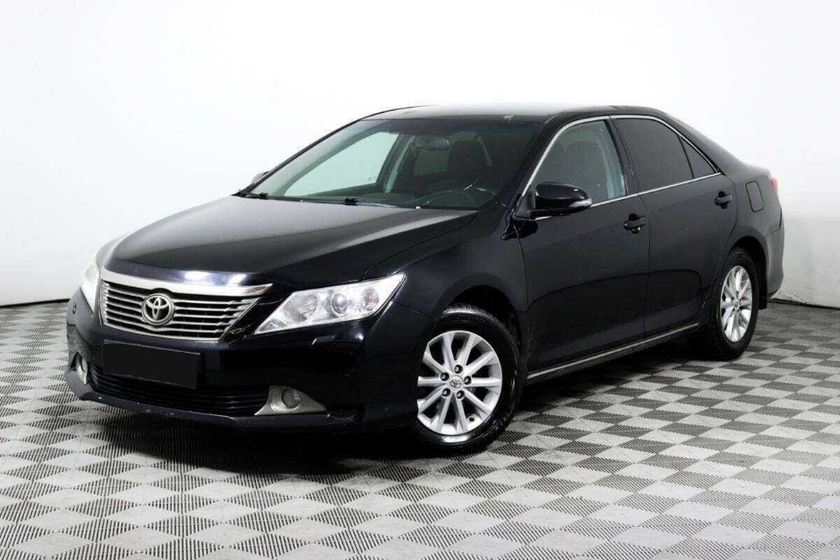 Toyota Camry с пробегом — 2012 год. Фото: #0