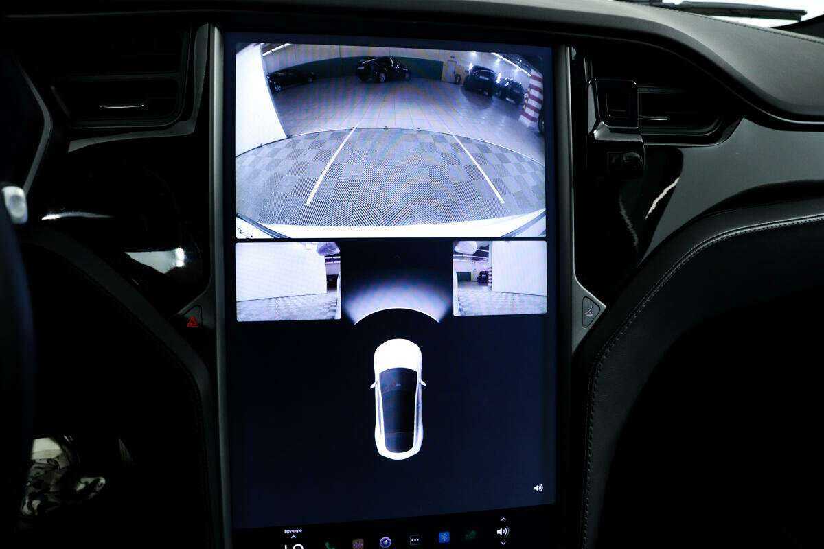 Tesla Model S с пробегом — 2018 год. Фото: #15