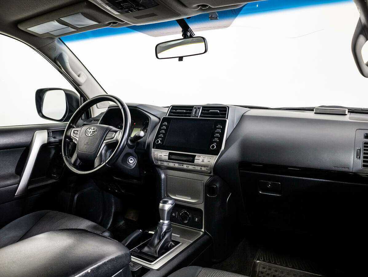 Toyota Land Cruiser Prado с пробегом — 2021 год. Фото: #6