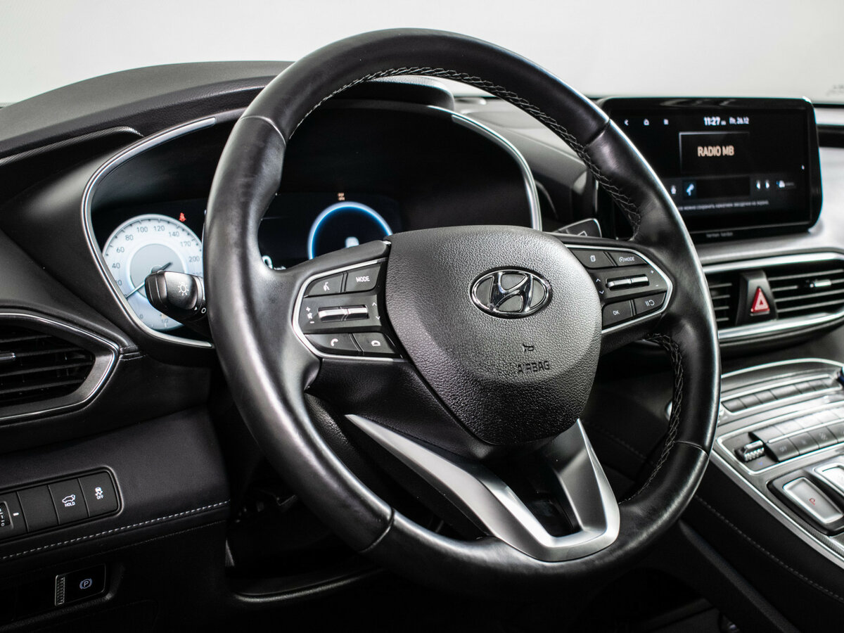 Hyundai Santa Fe с пробегом — 2022 год. Фото: #12