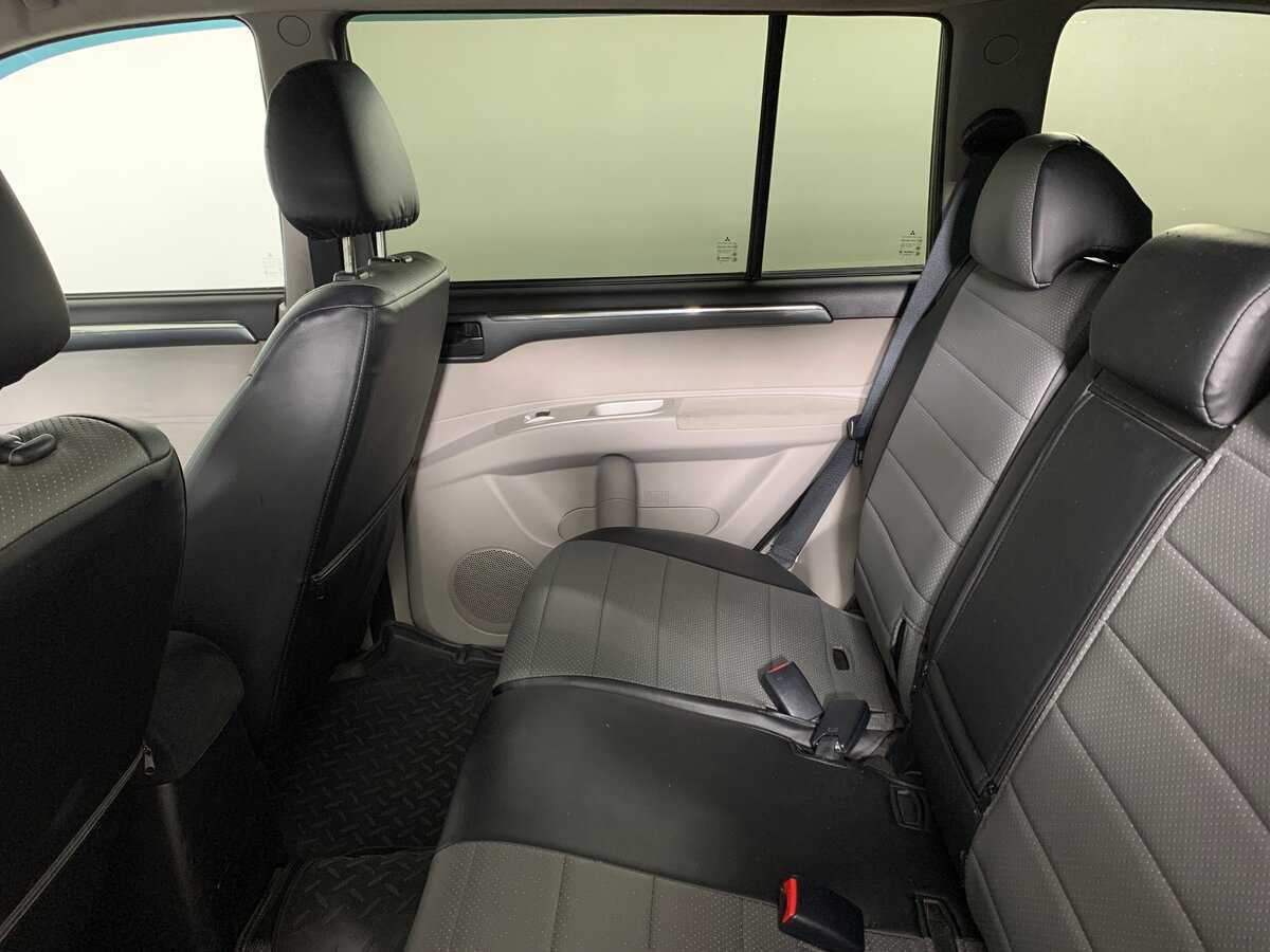 Mitsubishi Pajero Sport с пробегом — 2014 год. Фото: #18