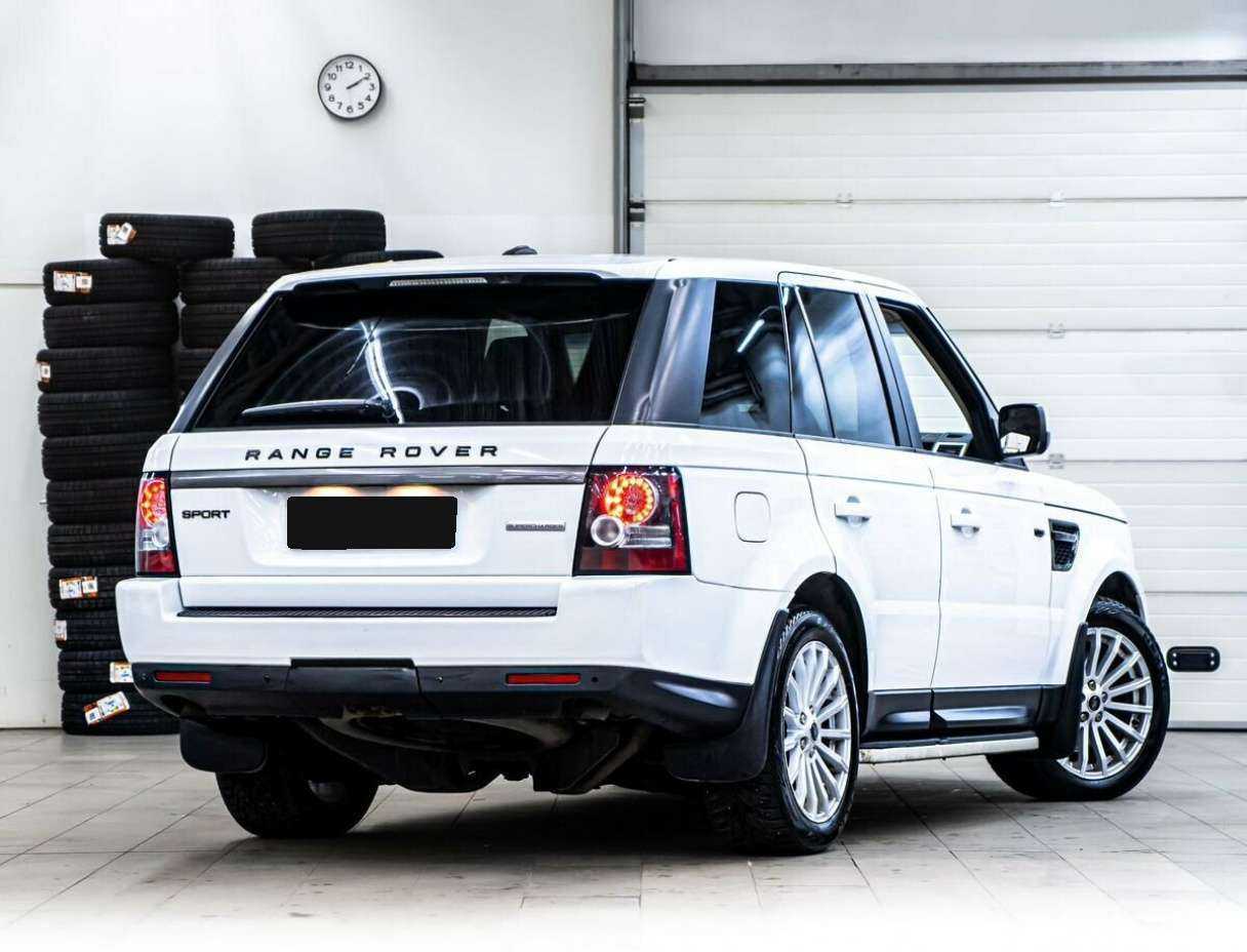 Land Rover Range Rover Sport с пробегом — 2012 год. Фото: #2