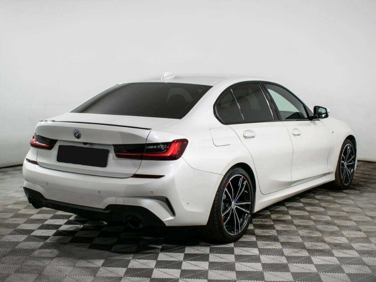 BMW 3 серии с пробегом — 2021 год. Фото: #3