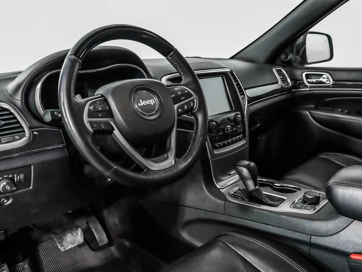 Jeep Grand Cherokee с пробегом — 2016 год. Фото: #8